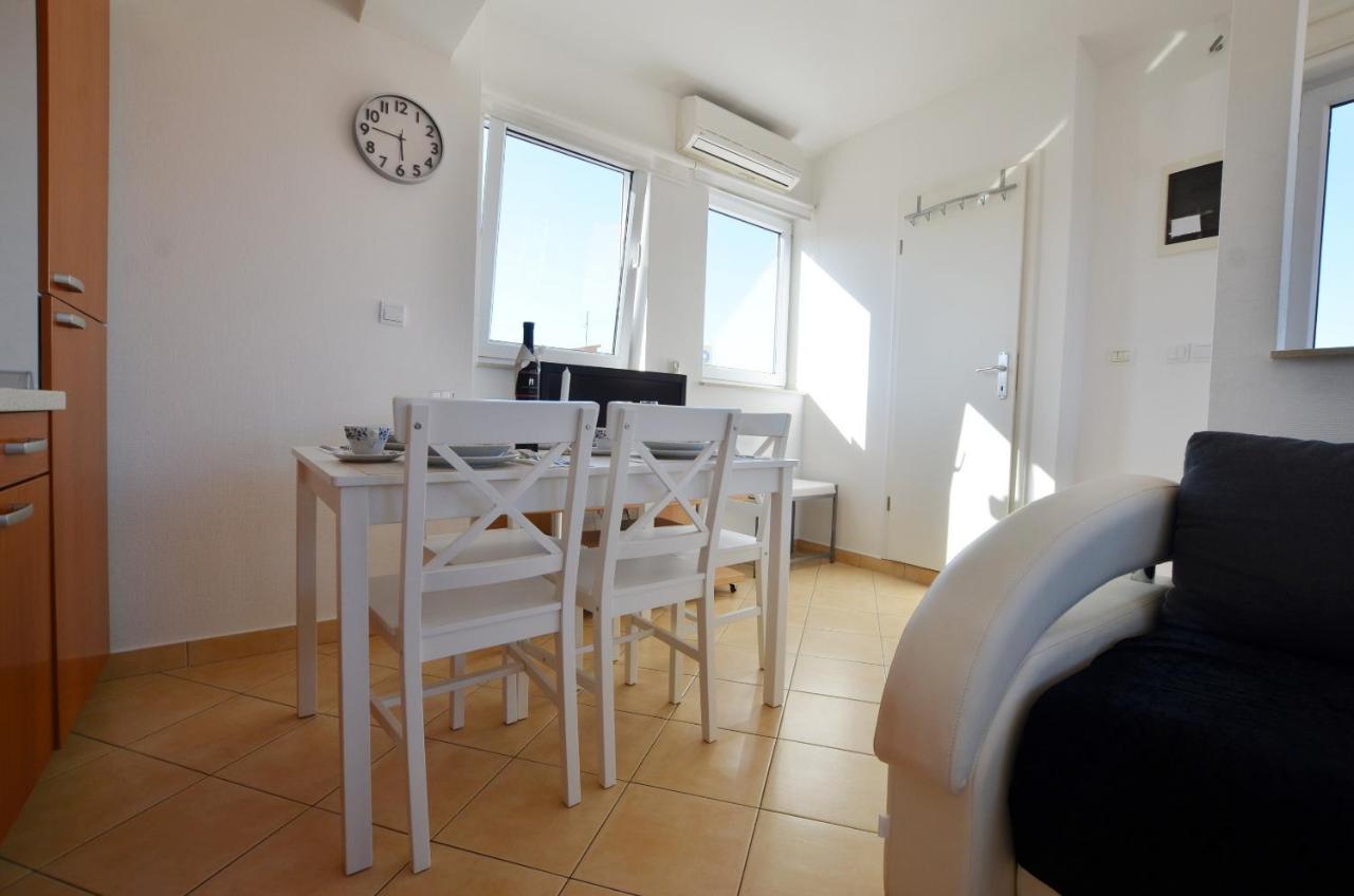 Peter Apartment Rovinj Exteriör bild